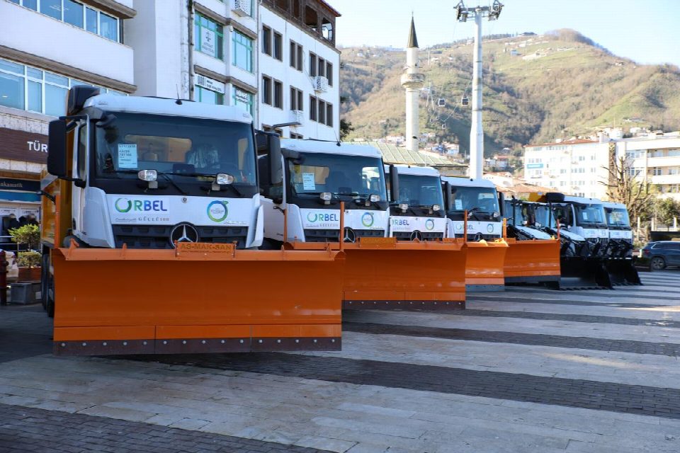 Büyükşehir araç filosunu güçlendirdi