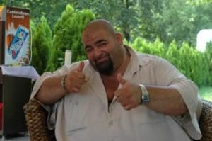 MİNİK HAKAN ORBEYİ NE BAŞROL TEKLİFİ