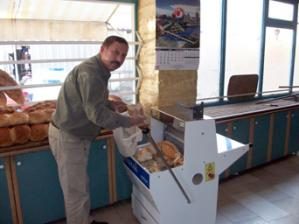 EKMEK FİYATLARINDA DÜŞÜŞ YAŞANIYOR