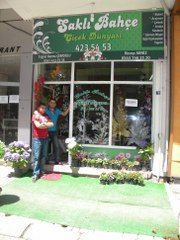 SAKLIBAHÇE ÇİÇEK EVİ AÇILDI