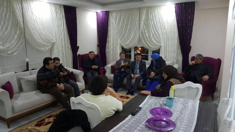 Uçar, şehit aileleri ile bir araya geldi
