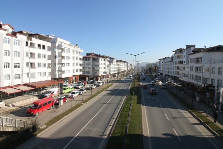 Ordu’da binaların estetik görünüm kazanması amacıyla dış cephelerin tek renkli olmasına yönelik çalışma sürüyor