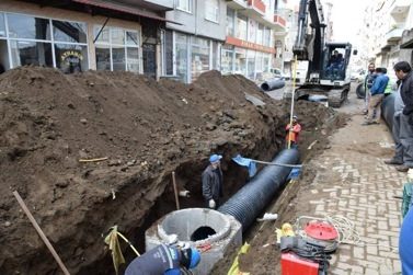 Fatsa’nın şebeke hatları hızla yenileniyor