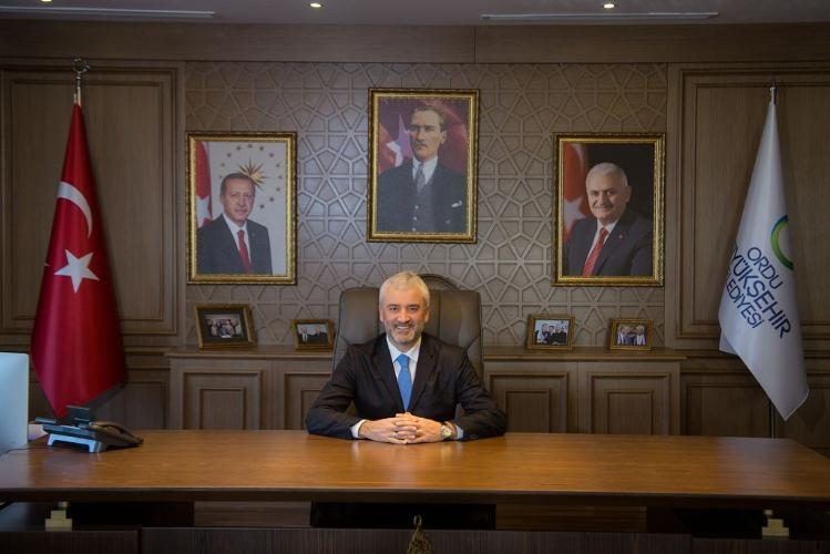 Enver Yılmaz yine zirvede