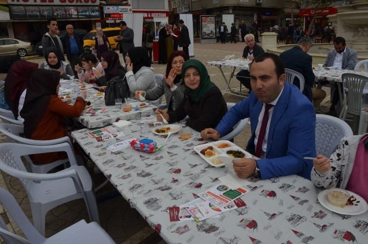 Yetimler yararına kermes
