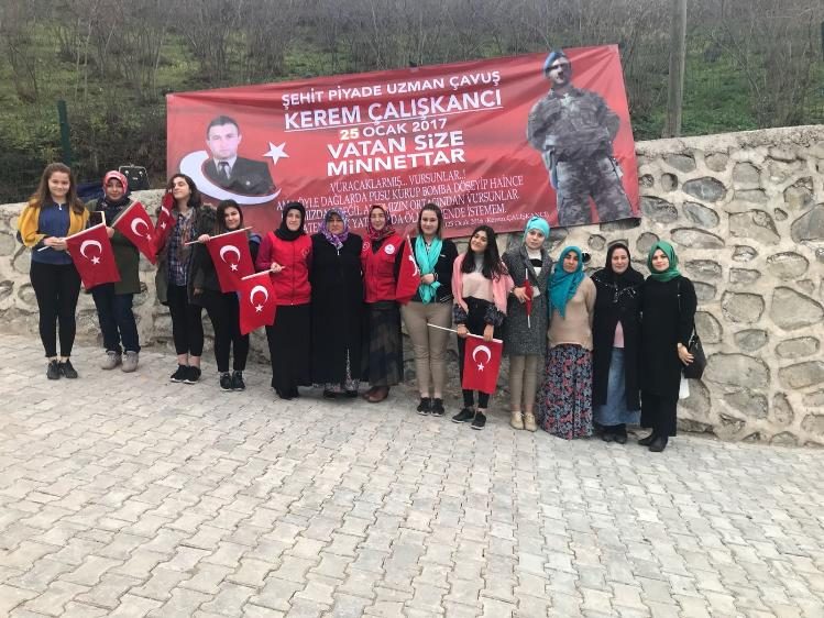 Fatsalı gençlerden şehide vefa