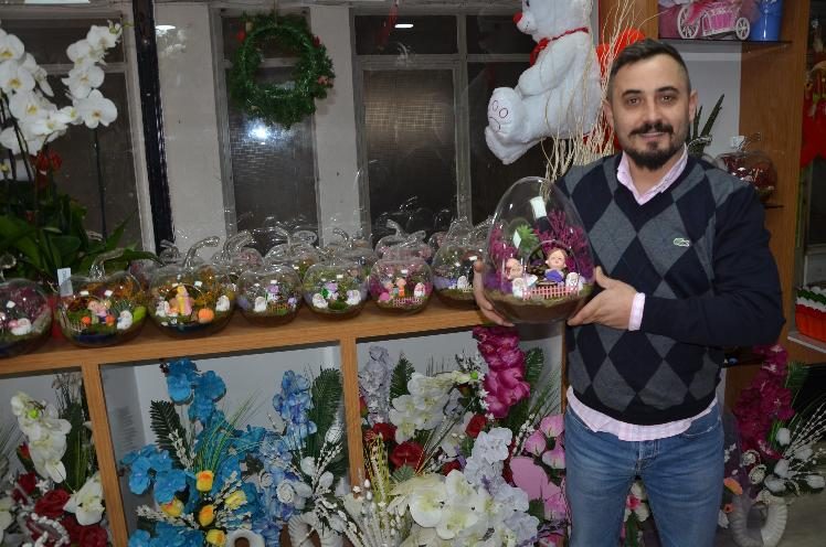 Çiçekçiler 14 Şubat'a hazırlanıyor