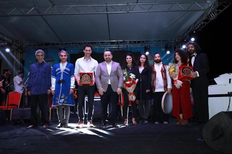 Fatsa'da Bekir Aksoy ve İrsel Çivit orkestrasından konser