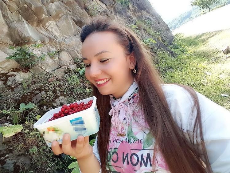 Fiyatı dudak uçuklatan organik dağ çileği