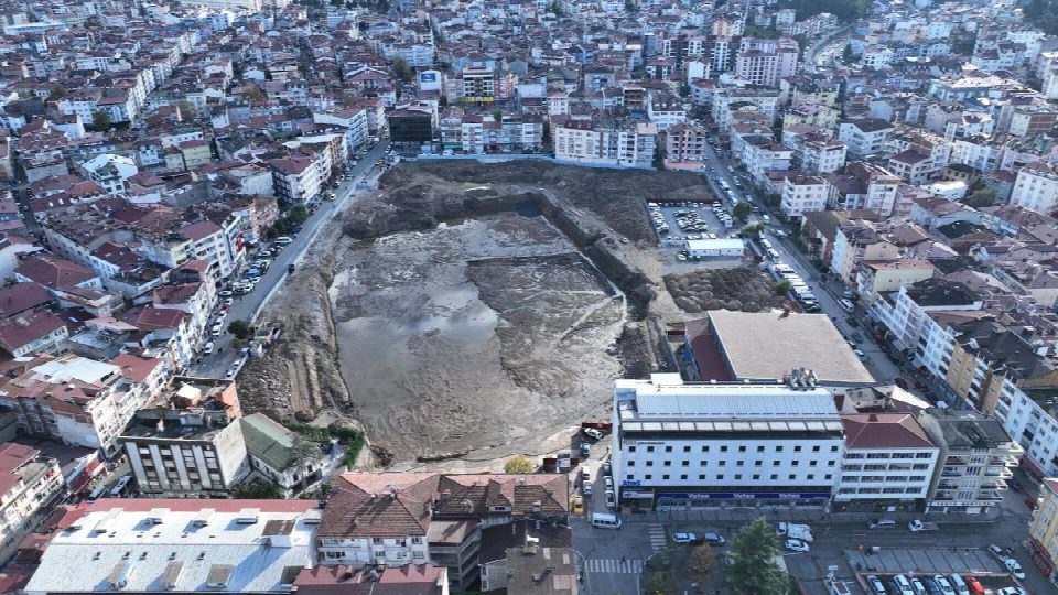 Millet bahçesi üzerine yapılacak otopark kapasitesi 2 bin araca çıkarıldı