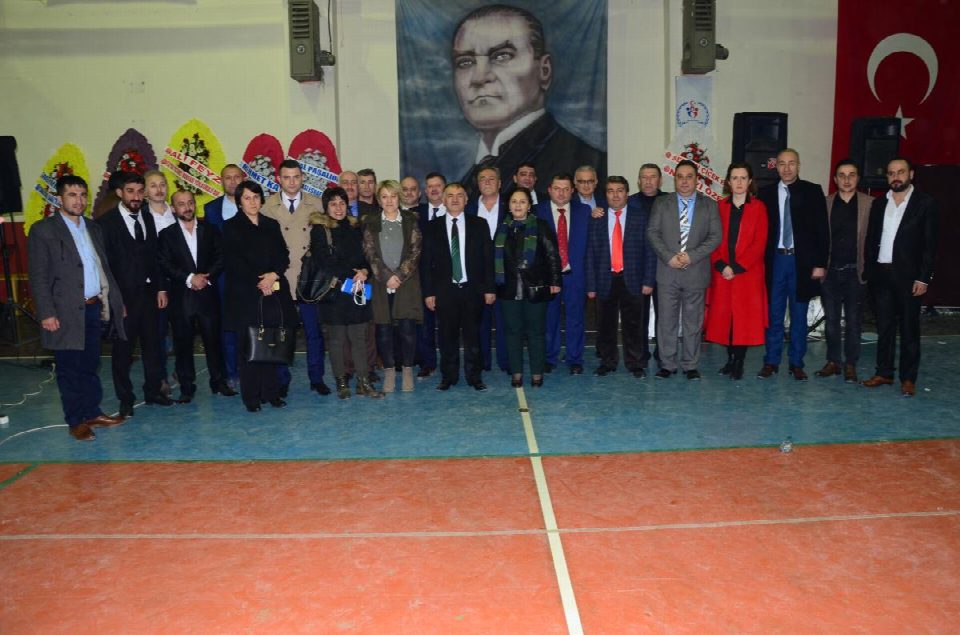 Başkan Ayhan Baş güven tazeledi