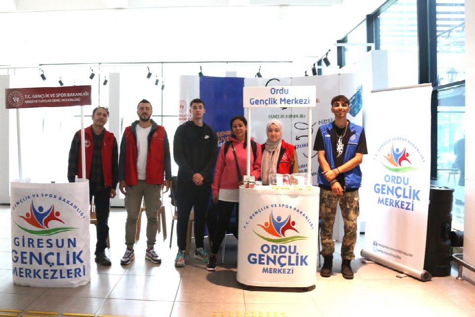 Ordu Üniversitesi Öğrencileri Havalimanı ve otogarlarda karşılandı