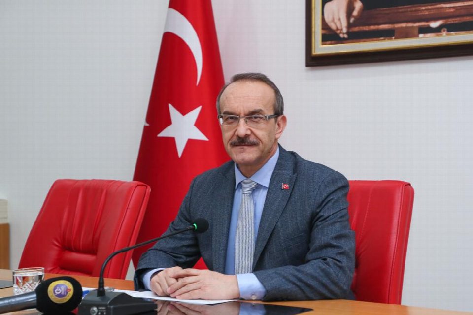 Vali Yavuz, Koronavirüs Tedbirlerinde Rehavete Kapılmama Uyarısında Bulundu