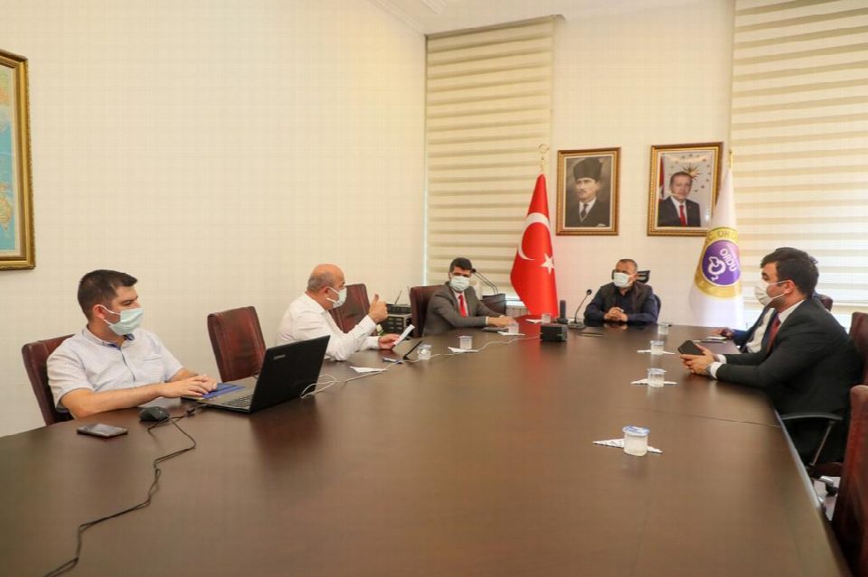Vali Sonel, "Aşısını yaptırmayan vatandaşlarımız, mutlaka aşılarını yaptırsınlar"