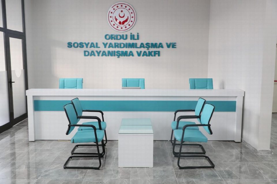 Vali Sonel, “Zor İşi Devlet Adabı ve Alın Akıyla Başardık…”