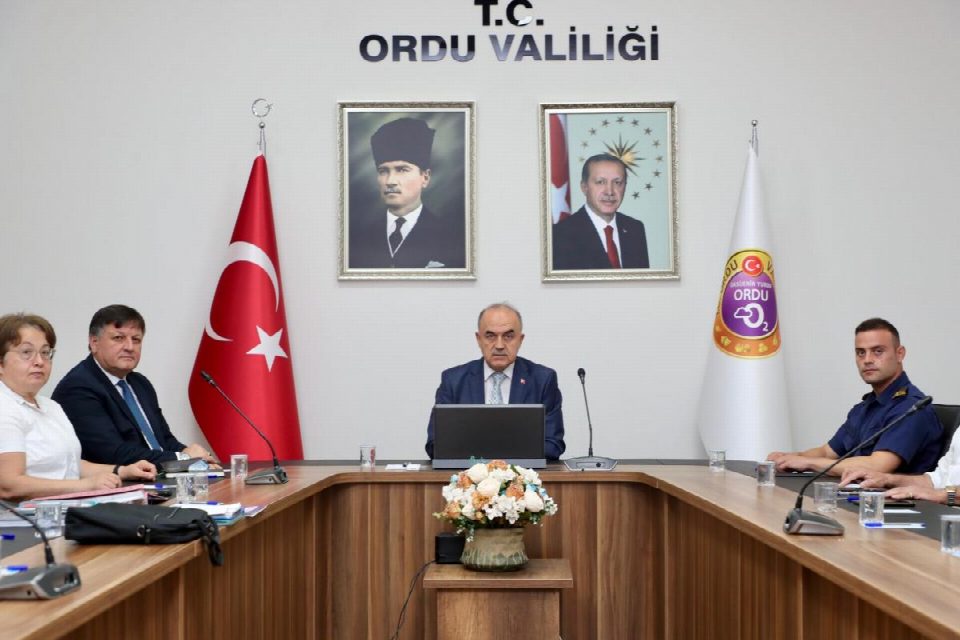 İl Nüfus ve Vatandaşlık Müdürü Mercan’dan Çağrı: “Eski nüfus cüzdanlarınızı ve sürücü belgelerinizi değiştirin”
