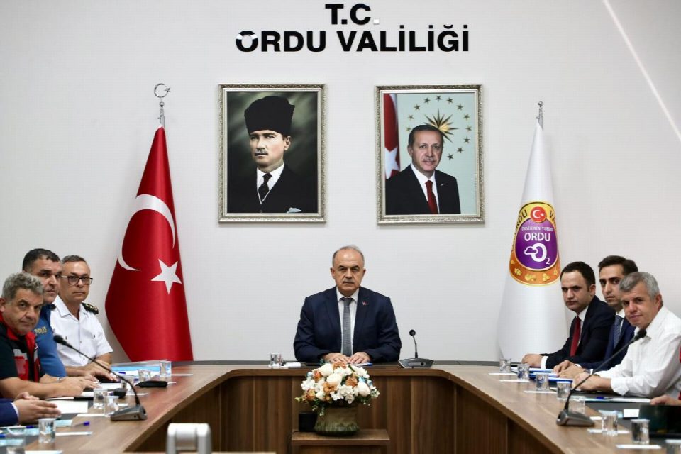 İL GÖÇ KURULU KOORDİNASYON TOPLANTISI, VALİ EROL’UN BAŞKANLIĞINDA YAPILDI