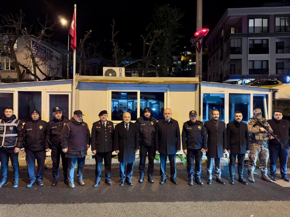 Vali Erol ve OBB başkanı Güler, yılbaşı gecesi çalışan kamu görevlilerini ziyaret etti