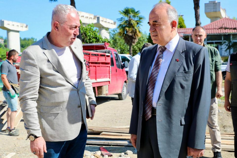 Vali Erol, Sahipsiz Sokak Hayvanları İçin Yapılmakta Olan Barınak, Doğal Yaşam Alanı ve Rehabilitasyon Merkezi İnşaatlarını İnceledi