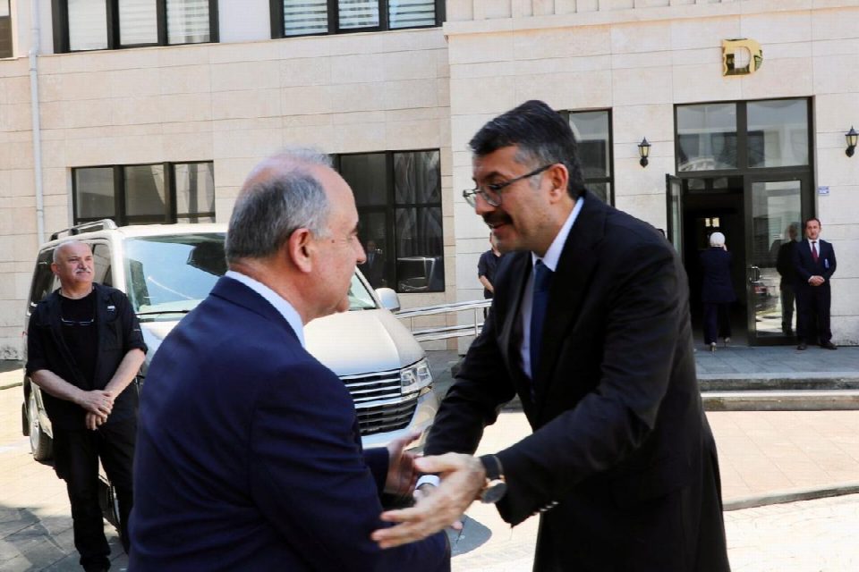 Bakan Yardımcısı Çelik, Vali Erol’u ziyaret etti