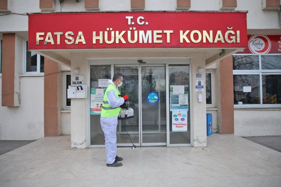 Fatsa belediyesi, dezenfekte çalışmalarını sürdürüyor