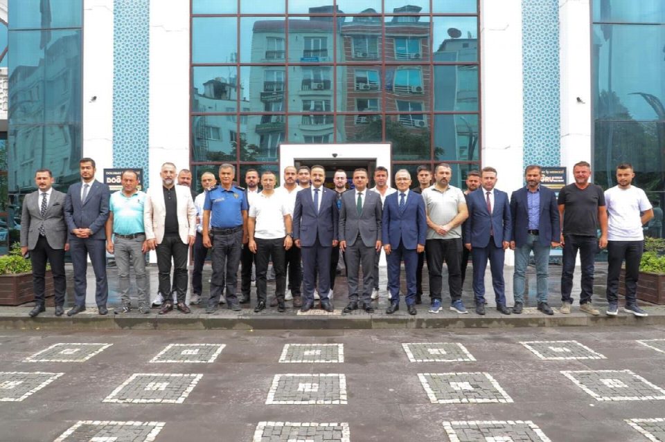 Vekil Şanlıtürk başkan Kibar’ı ziyaret etti