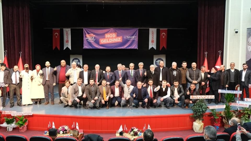 Yeni başkan Av. Saadet Partisi ilçe kongresi yapıldı... Başkan İsmail Koçan güven tazeledi