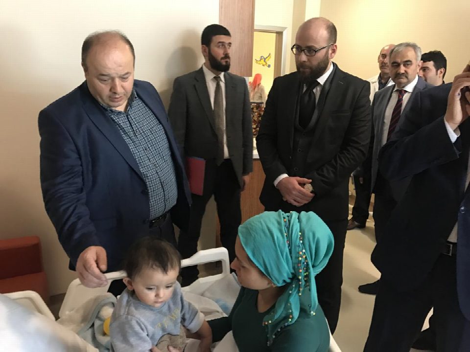 Ergün Taşçı hastaları ziyaret etti