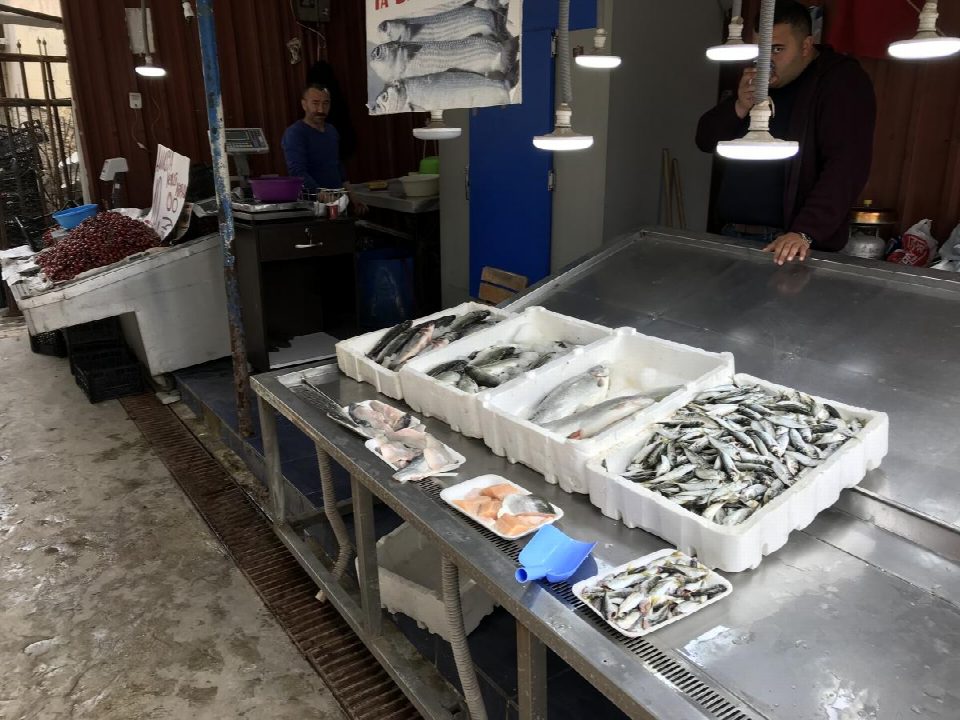 Balıkçılar satışlarından memnun değil
