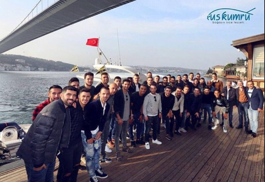 Fenerbahçe Sivasspor maçı öncesi moral yemeğinde Fatsalı’nın mekanında