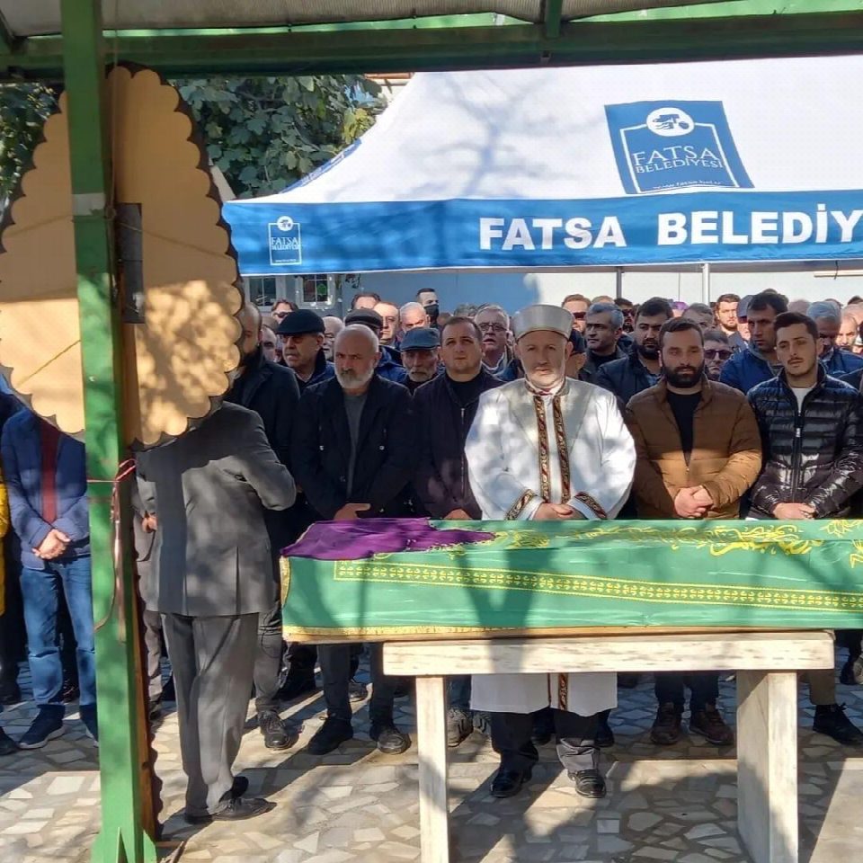 Emine Yangın son yolculuğuna uğurlandı
