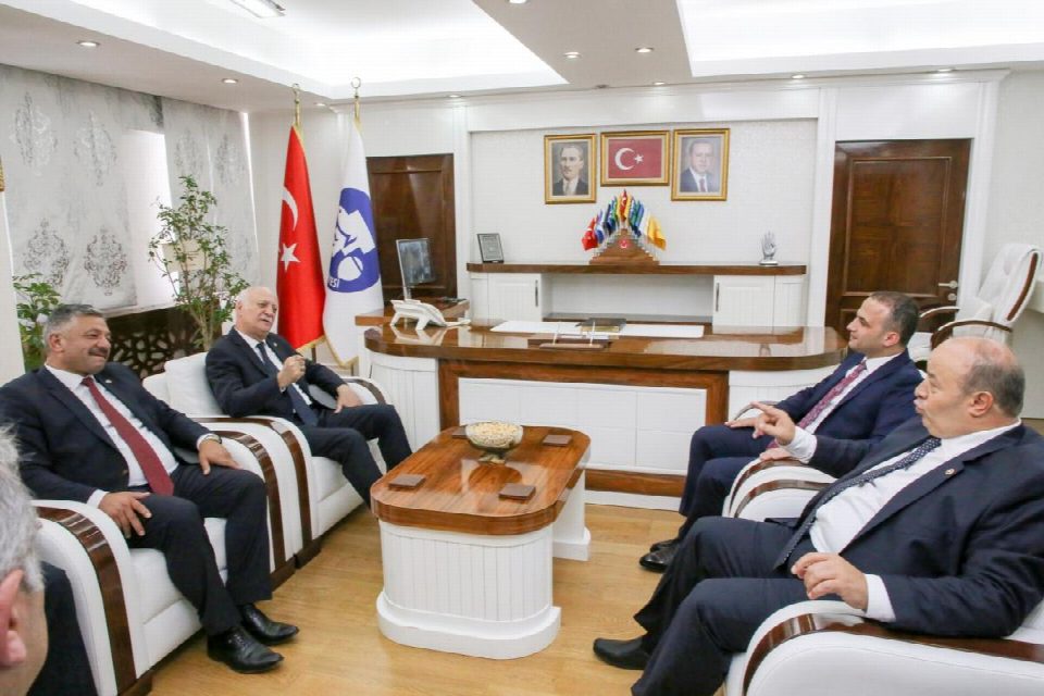 TZOB GENEL BAŞKANI BAYRAKTAR FATSA BELEDİYESİNİ ZİYARET ETTİ
