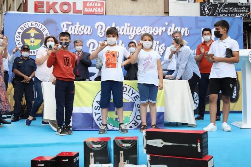 Fatsa Belediyespor büyük çekilişi yapıldı... Otomobil 2653 nolu bilete çıktı
