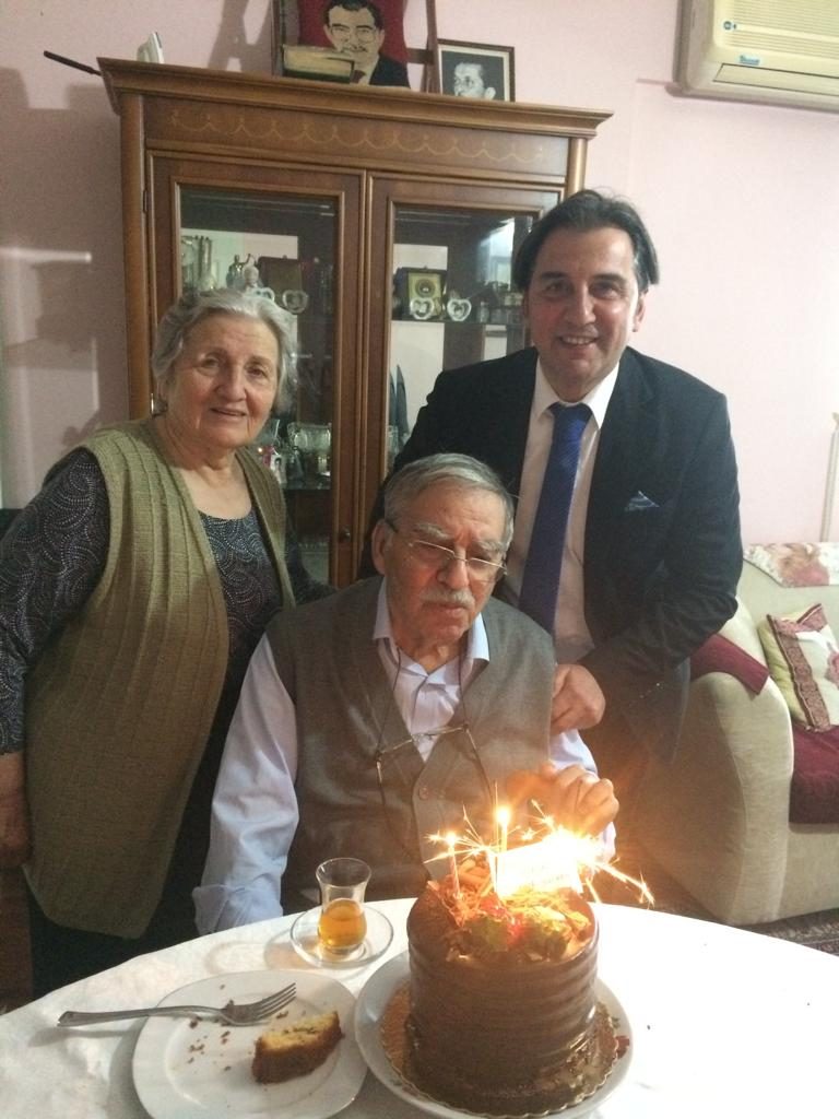 Topaloğlu 88. Yaş gününü kutladı..