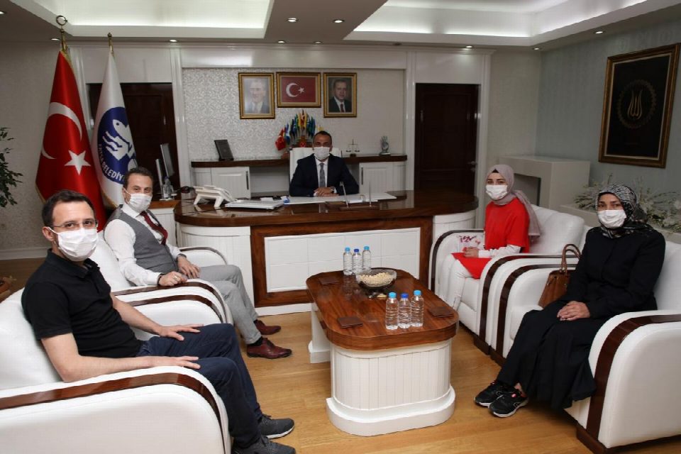 Başkan Kibar Türkiye ikincisi Süheyla Elma’yı tebrik etti