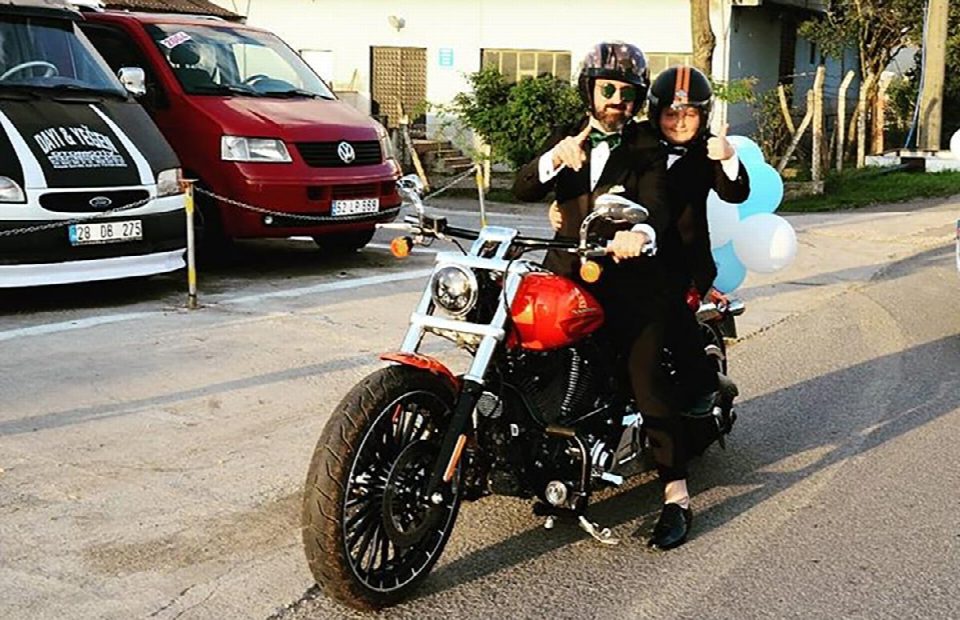 Oğlunun sünnet konvoyunu motosikletle yaptı