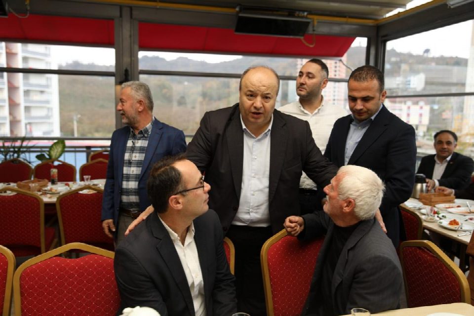 ŞEHİT VE GAZİ AİLELERİ BİR ARAYA GELDİ