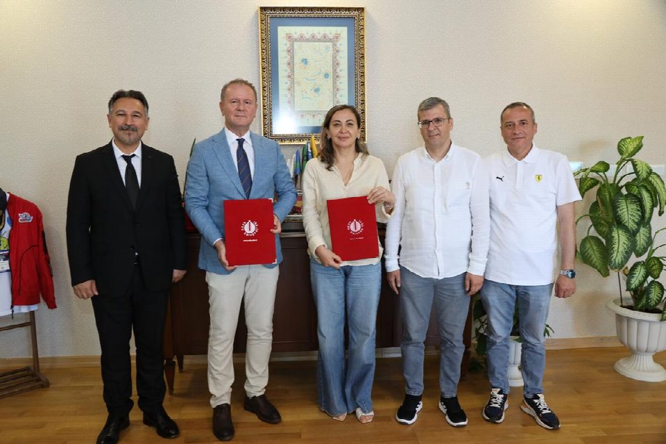 Ordu Üniversitesi ve SLN Tekstil Arasında Üniversite-Sanayi İş Birliği Protokolü İmzalandı