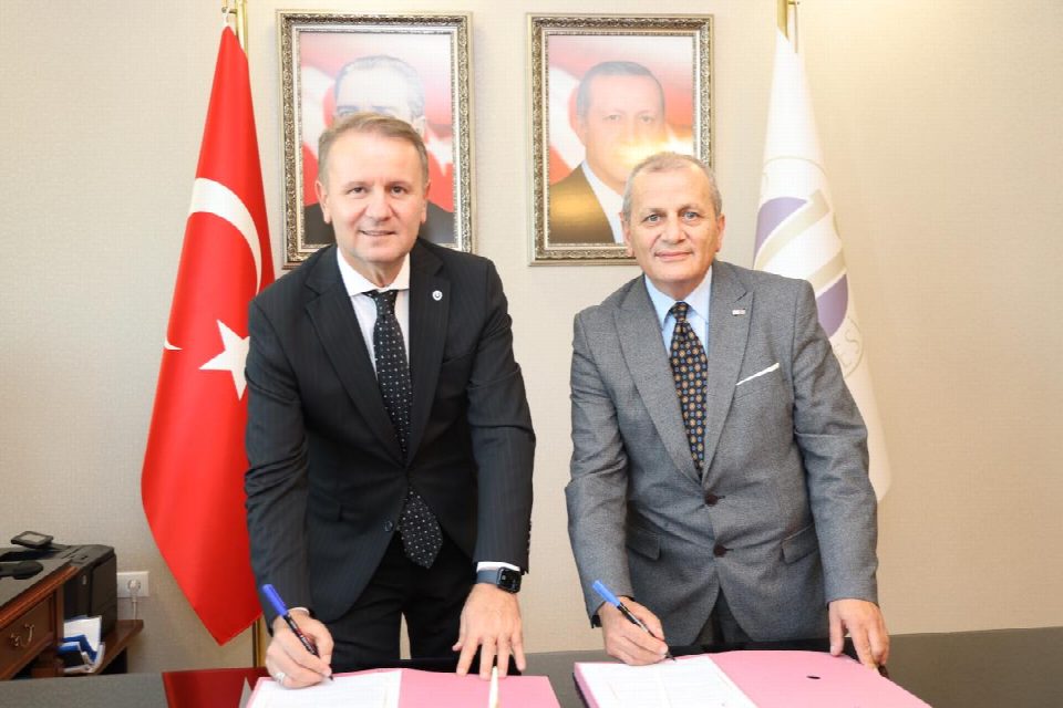 ORDU ÜNİVERSİTESİ VE TÜRK KIZILAY ARASINDA İŞ BİRLİĞİ PROTOKOLÜ İMZALANDI