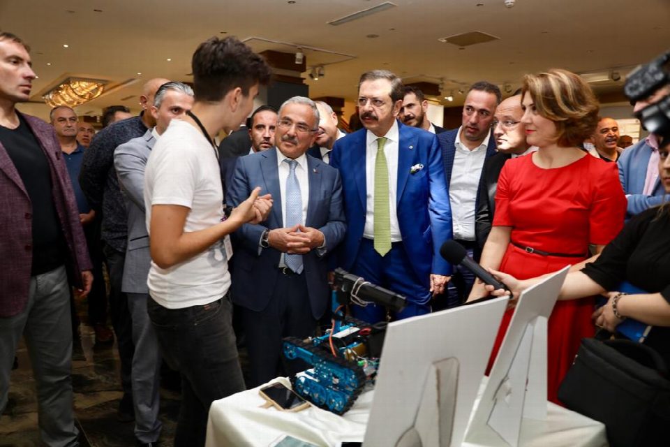 HİSARCIKLIOĞLU’NDAN ORDU BÜYÜKŞEHİR BELEDİYESİ’NE ZİYARET