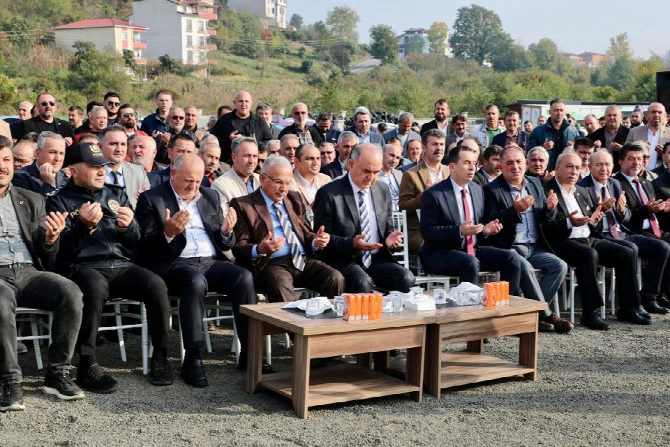 Vali Erol, Ünye yatılı Hafızlık Kur’an kursunun temel atma törenine katıldı