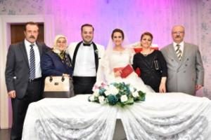 NURCAN İLE AYKAN'A MUTLULUKLAR