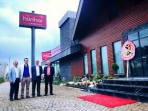 Dolunay Hünkar Restaurant Hizmete Açıldı