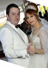 Pelin ve Özgür'e Mutluluklar