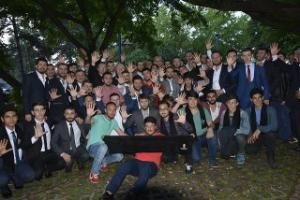 Başbakan Yardımcısı Prof. Dr. Numan Kurtulmuş gençlere duyarsız kalmadı