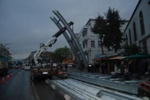 ÜST GEÇİT YERLEŞTİ