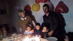 Doktorların Yaşama şansı çok az dediği üçüzler 4 yaşına girdi...