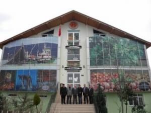 İlçe Gıda Tarım ve Hayvancılık Müdürlüğü binasının dış cephesi yerel ürünlerimizle süslendi