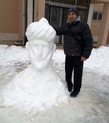 Kardan Fatih Sultan Mehmet Büstü yaptılar