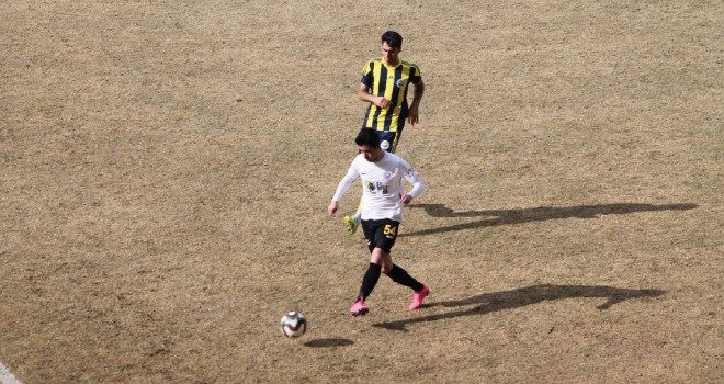 Fatsa lidere boyun eğdi